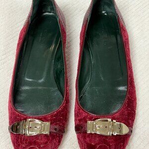 GUCCI-Women-147680-Red Gucci logo velvet Flat shoes.Sz-7B.Italy.Used.